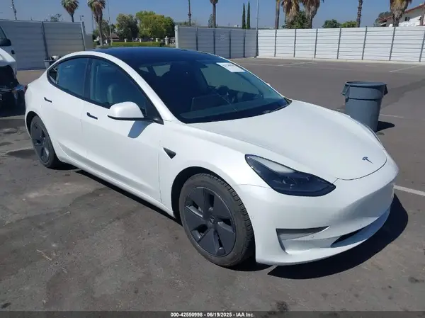 5YJ3E1EA9MF929942 2021 TESLA MODEL 3 - Image 1
