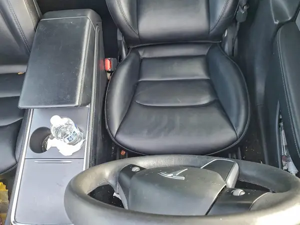 5YJ3E1EA9MF930749 2021 TESLA MODEL 3 - Image 8