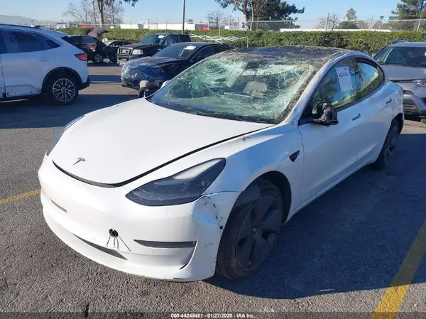 5YJ3E1EA9MF939547 2021 TESLA MODEL 3 - Image 2