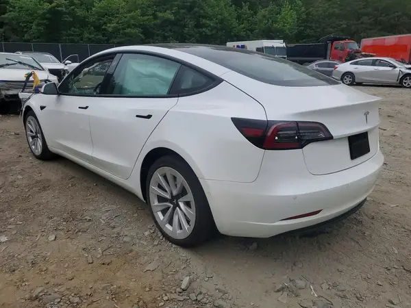 5YJ3E1EA9MF977828 2021 TESLA MODEL 3 - Image 2
