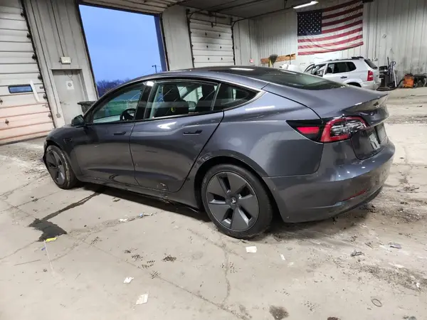 5YJ3E1EA9MF981846 2021 TESLA MODEL 3 - Image 2
