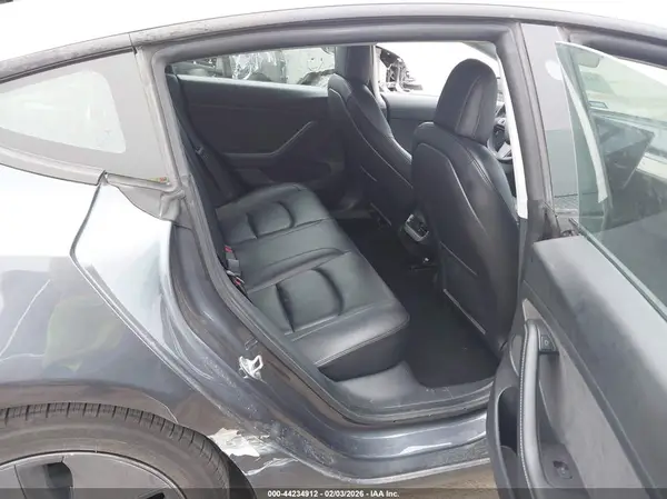 5YJ3E1EA9MF985380 2021 TESLA MODEL 3 - Image 8