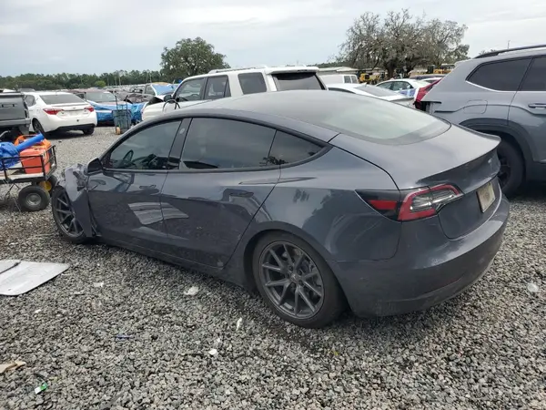 5YJ3E1EA9MF985640 2021 TESLA MODEL 3 - Image 2