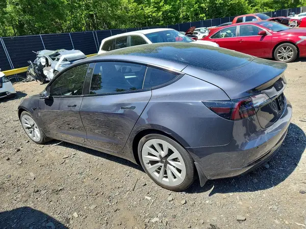 5YJ3E1EA9MF987274 2021 TESLA MODEL 3 - Image 2