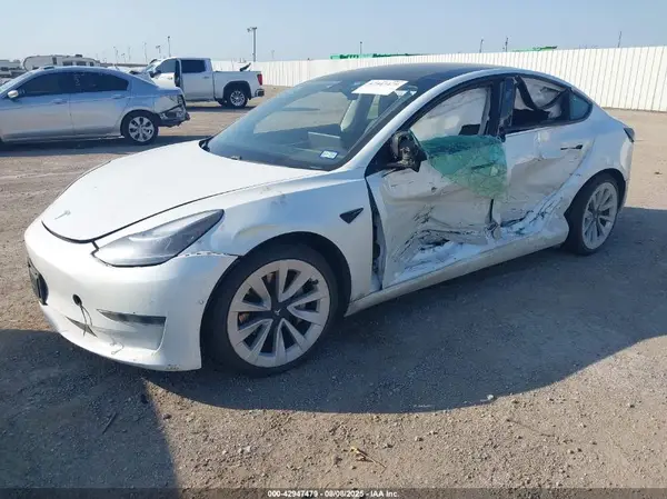 5YJ3E1EA9MF996010 2021 TESLA MODEL 3 - Image 2