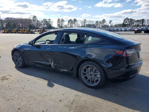 5YJ3E1EA9NF101245 2022 TESLA MODEL 3 - Image 2