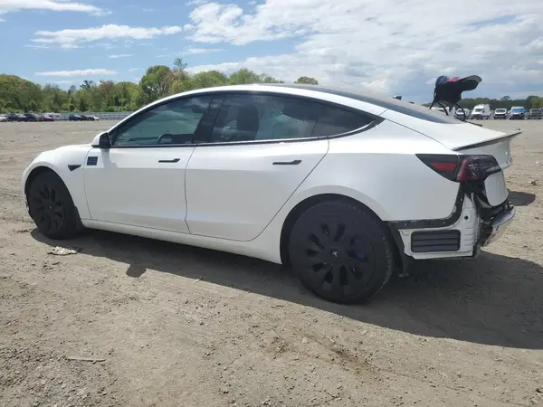 5YJ3E1EA9NF102167 2022 TESLA MODEL 3 - Image 2