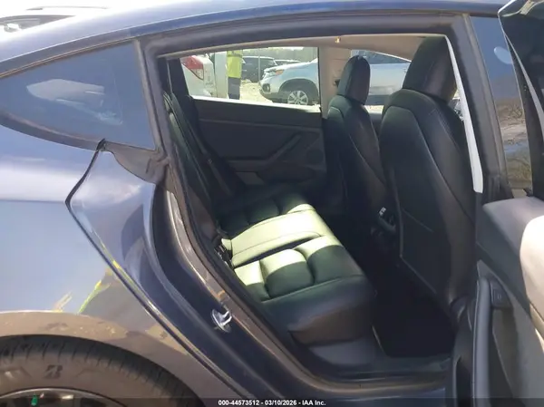 5YJ3E1EA9NF102217 2022 TESLA MODEL 3 - Image 8