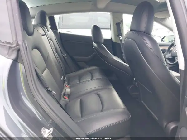 5YJ3E1EA9NF108373 2022 TESLA MODEL 3 - Image 8