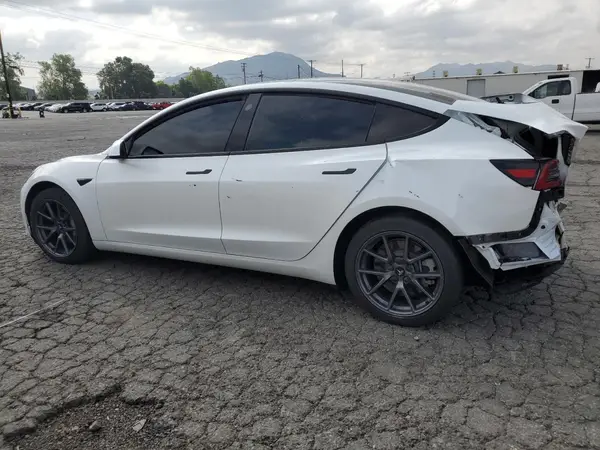 5YJ3E1EA9NF114822 2022 TESLA MODEL 3 - Image 2