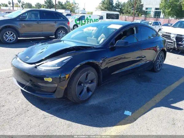 5YJ3E1EA9NF114979 2022 TESLA MODEL 3 - Image 2
