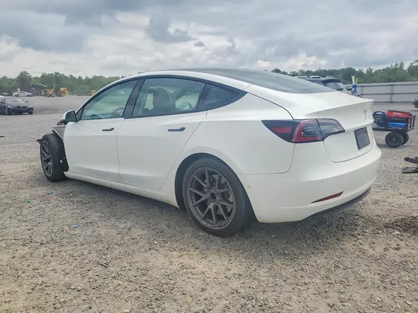 5YJ3E1EA9NF119020 2022 TESLA MODEL 3 - Image 2