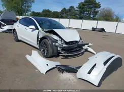 5YJ3E1EA9NF151594 2022 TESLA MODEL 3