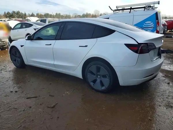 5YJ3E1EA9NF153247 2022 TESLA MODEL 3 - Image 2