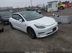 5YJ3E1EA9NF161011 2022 TESLA MODEL 3