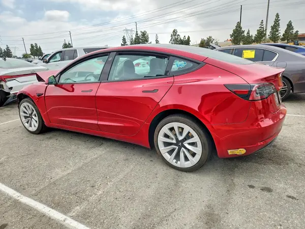 5YJ3E1EA9NF167309 2022 TESLA MODEL 3 - Image 2