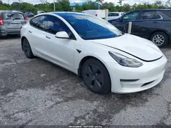 5YJ3E1EA9NF168086 2022 TESLA MODEL 3