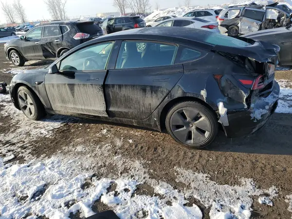 5YJ3E1EA9NF169853 2022 TESLA MODEL 3 - Image 2