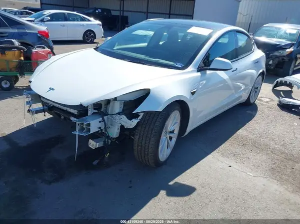 5YJ3E1EA9NF177029 2022 TESLA MODEL 3 - Image 2