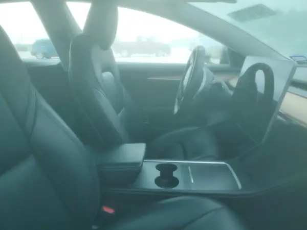 5YJ3E1EA9NF185664 2022 TESLA MODEL 3 - Image 8