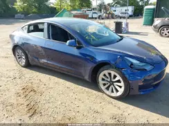 5YJ3E1EA9NF187835 2022 TESLA MODEL 3