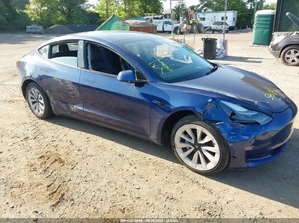 5YJ3E1EA9NF187835 2022 TESLA MODEL 3 - Image 1