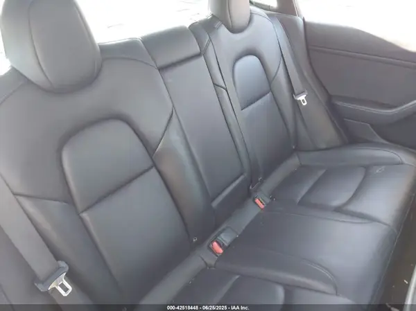 5YJ3E1EA9NF187835 2022 TESLA MODEL 3 - Image 8