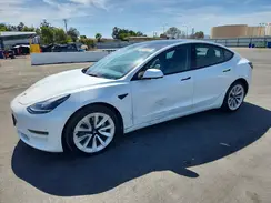 5YJ3E1EA9NF190525 2022 TESLA MODEL 3