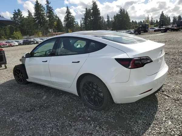 5YJ3E1EA9NF190637 2022 TESLA MODEL 3 - Image 2