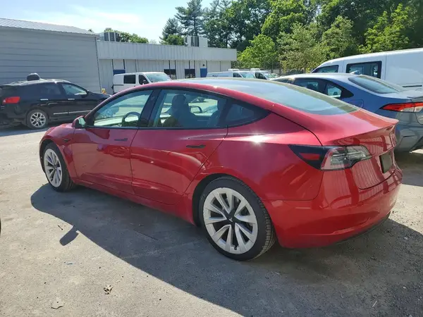 5YJ3E1EA9NF190749 2022 TESLA MODEL 3 - Image 2