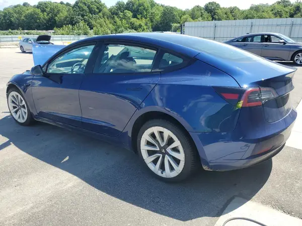 5YJ3E1EA9NF190900 2022 TESLA MODEL 3 - Image 2