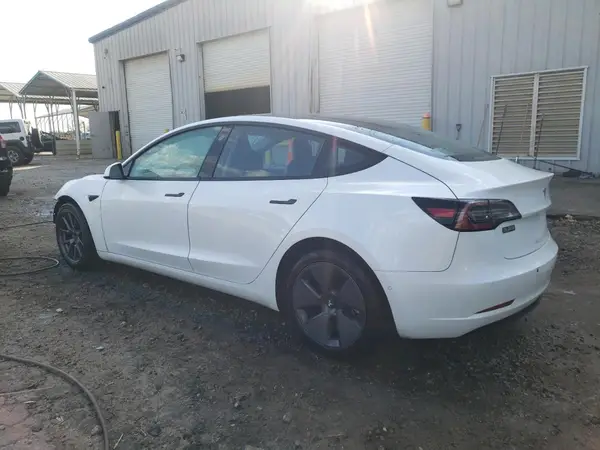 5YJ3E1EA9NF191254 2022 TESLA MODEL 3 - Image 2