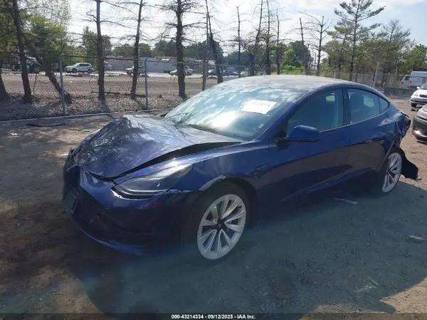 5YJ3E1EA9NF191478 2022 TESLA MODEL 3 - Image 2