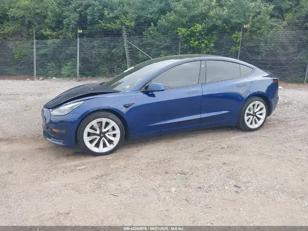 5YJ3E1EA9NF199483 2022 TESLA MODEL 3 - Image 2