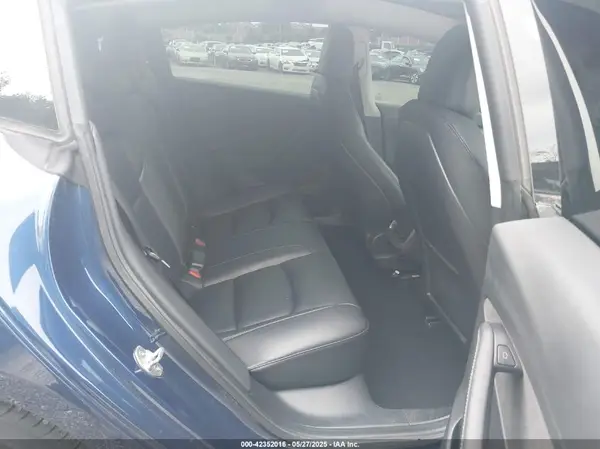 5YJ3E1EA9NF199483 2022 TESLA MODEL 3 - Image 8