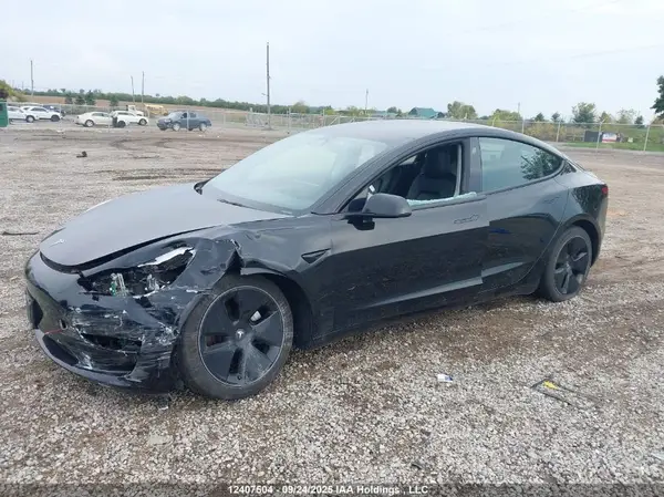 5YJ3E1EA9NF205461 2022 TESLA MODEL 3 - Image 2
