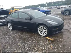 5YJ3E1EA9NF210076 2022 TESLA MODEL 3