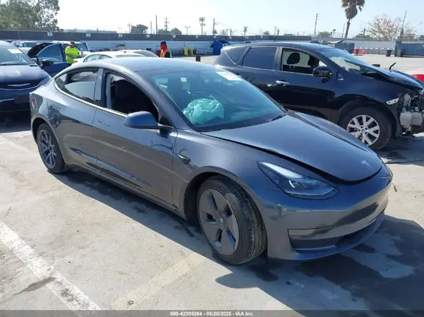 5YJ3E1EA9NF212412 2022 TESLA MODEL 3 - Image 1