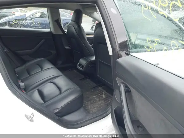 5YJ3E1EA9NF258032 2022 TESLA MODEL 3 - Image 8