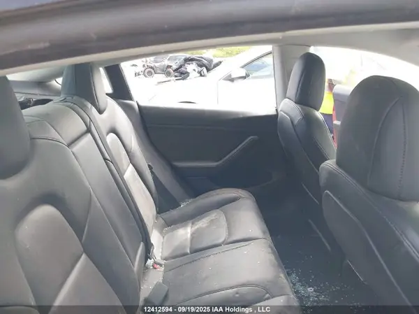 5YJ3E1EA9NF258340 2022 TESLA MODEL 3 - Image 8