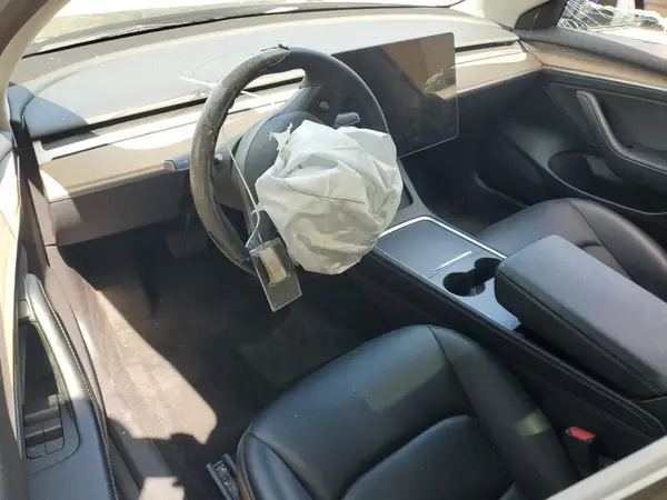 5YJ3E1EA9NF288695 2022 TESLA MODEL 3 - Image 8