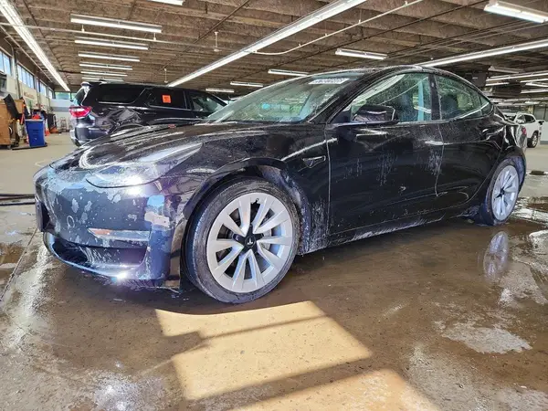 5YJ3E1EA9NF289202 2022 TESLA MODEL 3 - Image 1