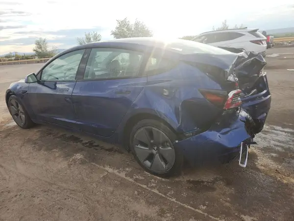 5YJ3E1EA9NF289250 2022 TESLA MODEL 3 - Image 2