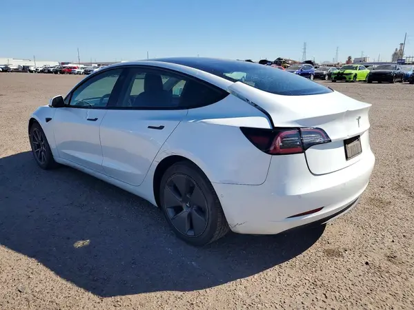 5YJ3E1EA9NF289300 2022 TESLA MODEL 3 - Image 2