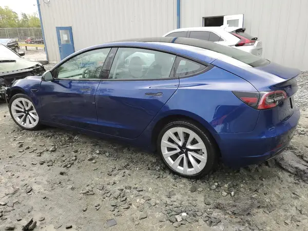 5YJ3E1EA9NF289524 2022 TESLA MODEL 3 - Image 2