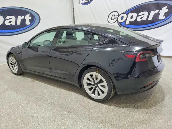 5YJ3E1EA9NF290883 2022 TESLA MODEL 3 - Image 2