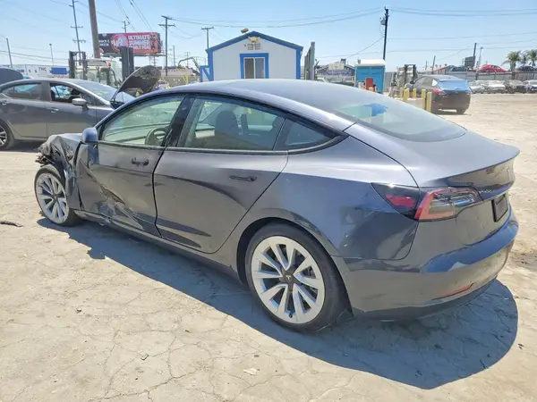 5YJ3E1EA9NF296702 2022 TESLA MODEL 3 - Image 2