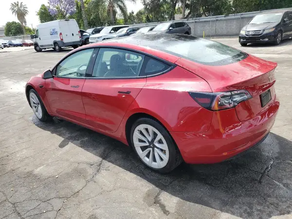 5YJ3E1EA9NF304409 2022 TESLA MODEL 3 - Image 2