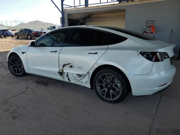 5YJ3E1EA9NF315488 2022 TESLA MODEL 3 - Image 2