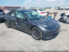 5YJ3E1EA9NF318424 2022 TESLA MODEL 3
